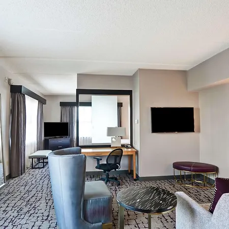 Doubletree By Hilton Baton Rouge Hotel Exterior photo